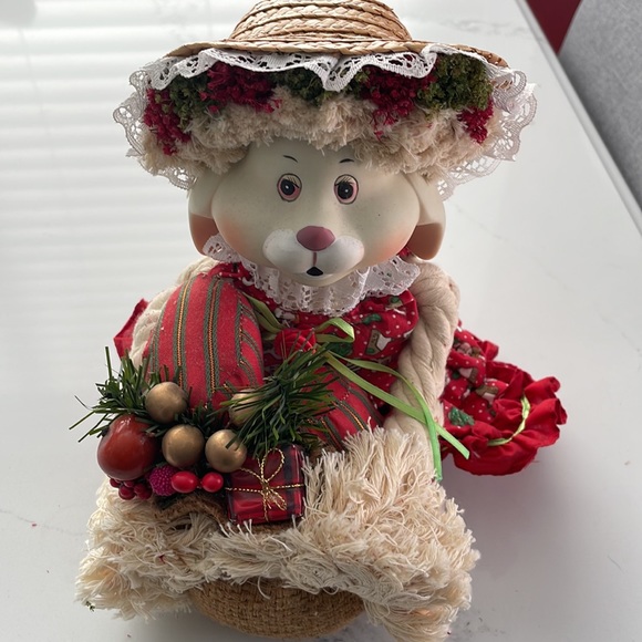 GET A JUMP ON CHRISTMAS. HOUSE OF LLOYD CHRISTMAS AROUND THE WORLD ——/. FLOSSIE - Picture 1 of 7